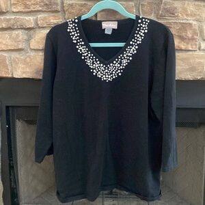 TanJay black v-neck sweater with Pearl and diamond like embellishments. XL/TG